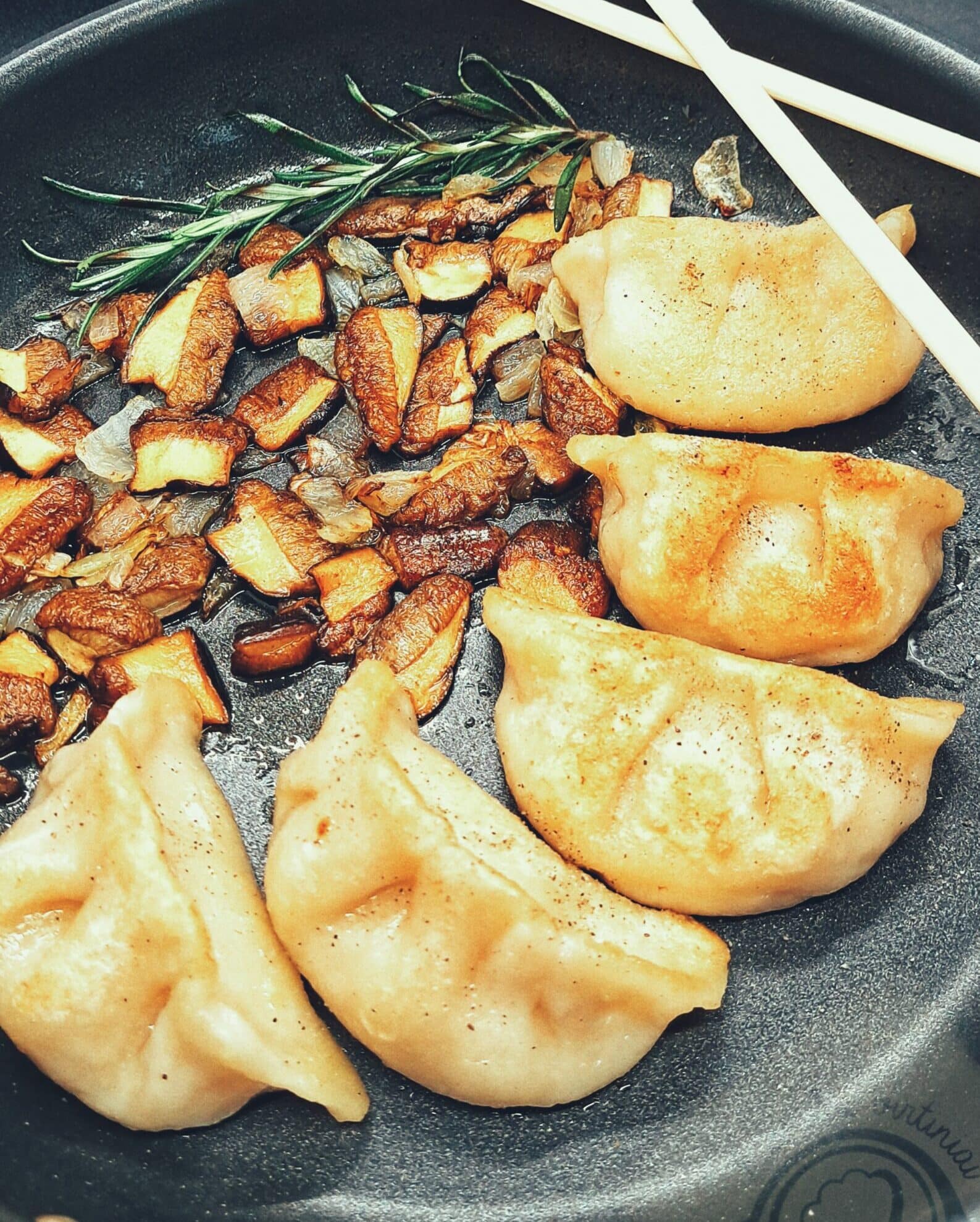 Šaldyti virtiniai su kiauliena, pakuotėje 500g