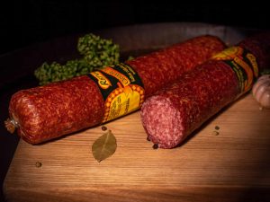 Grūdėtoji šalto rūkymo dešra, svoris apie 600g/vnt