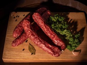 Vytinta "Žiežmarių" dešra, apie 330g dvigubos dešrytės svoris