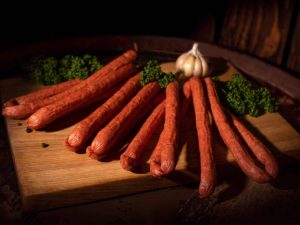 Karšto rūkymo medžiotojų dešrelės, pakuotėje apie 600-700g