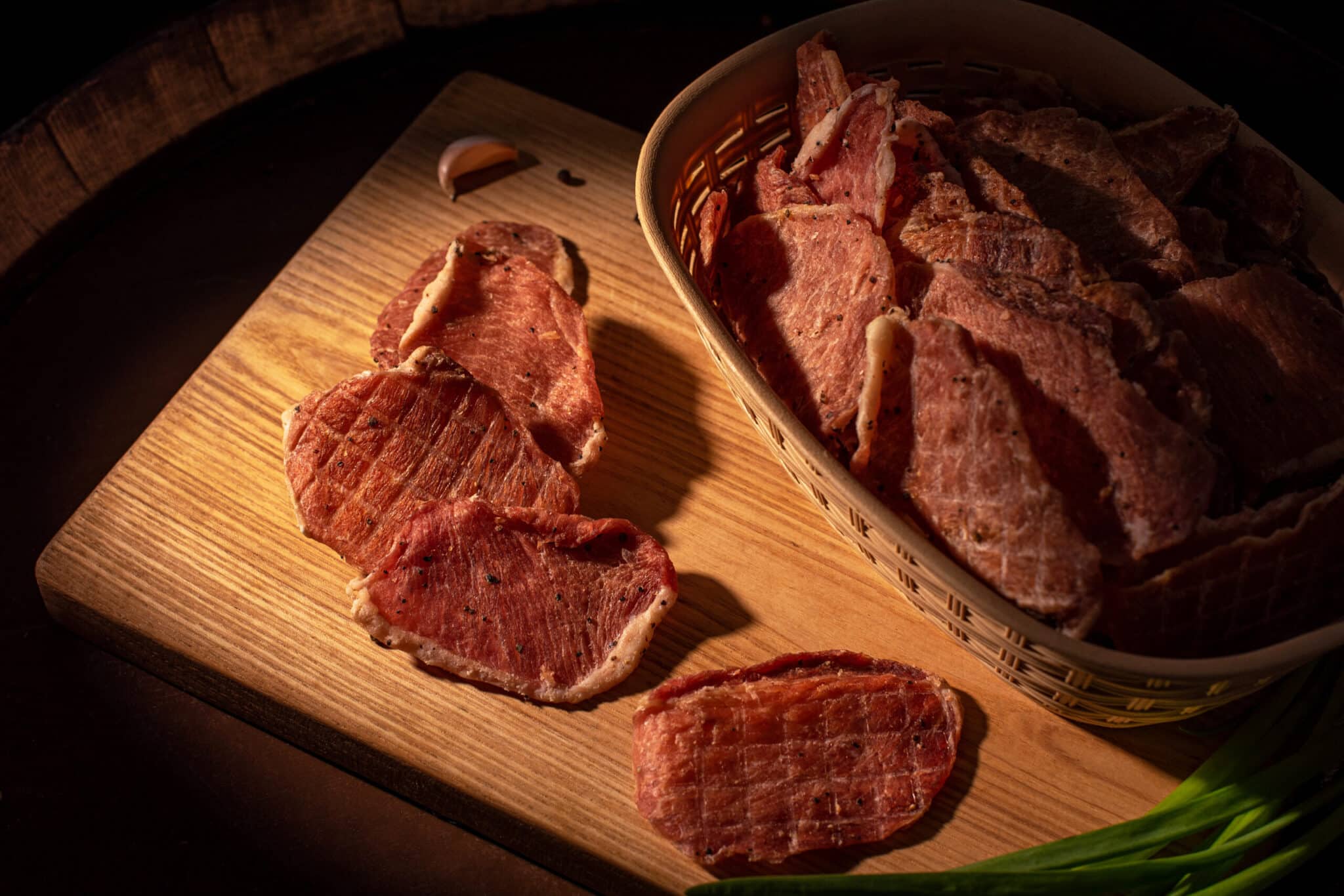 Kiaulienos čipsai traškūs, kaina nurodyta už 100g