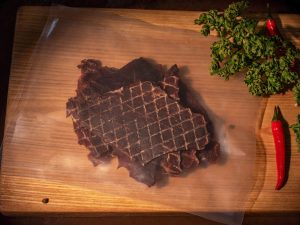 Jautienos čipsai vakuumuoti pakuotėje 100g